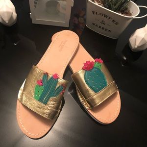 **SOLD** ♠️ Kate spade sandals 🌵